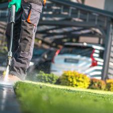 Why To Hire Pressure Washing Professionals