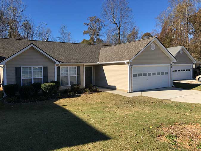 House Wash and Driveway Cleaning on Amelia Grove Lane Lawrenceville GA