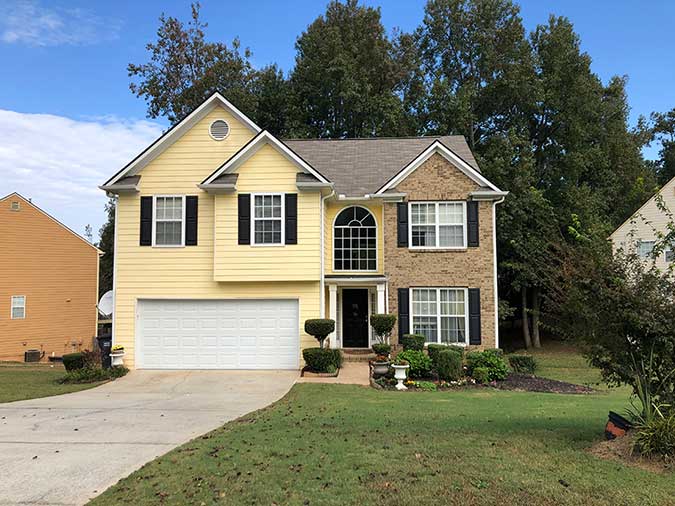 House Wash on Sweet Mill Ln in Lawrenceville GA